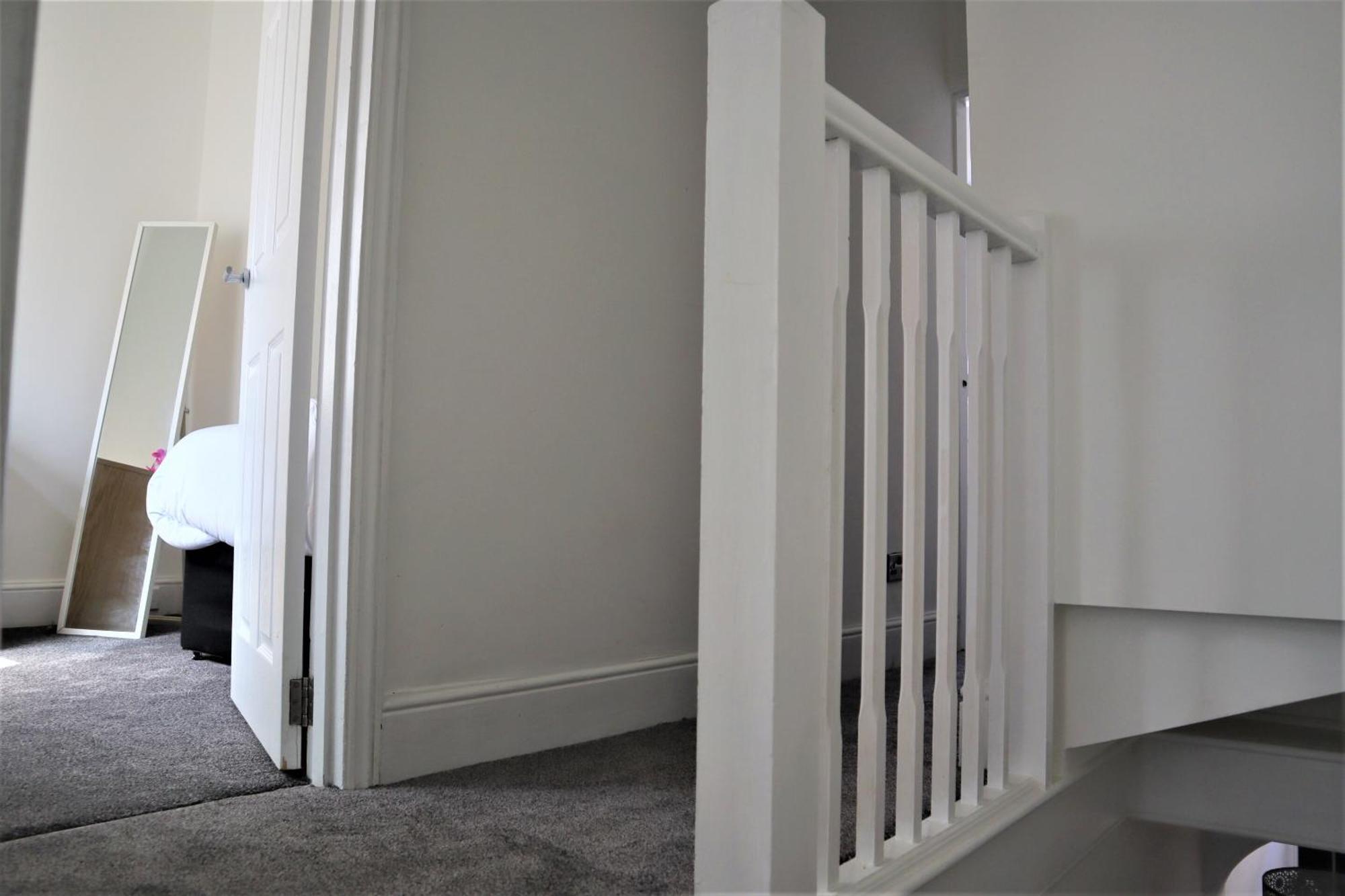 Victoria 4 Bedroom Serviced House Short Lets - Near Northampton Gen Hosp & Town Centre Exterior foto